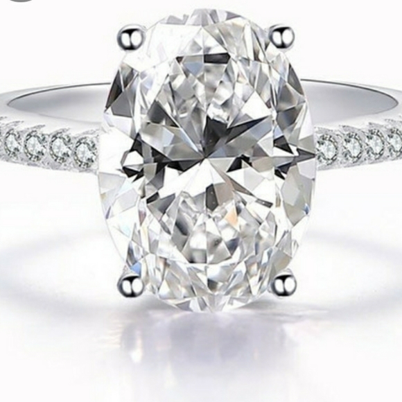 3 ct cubic zirconia and band - Picture 2 of 4